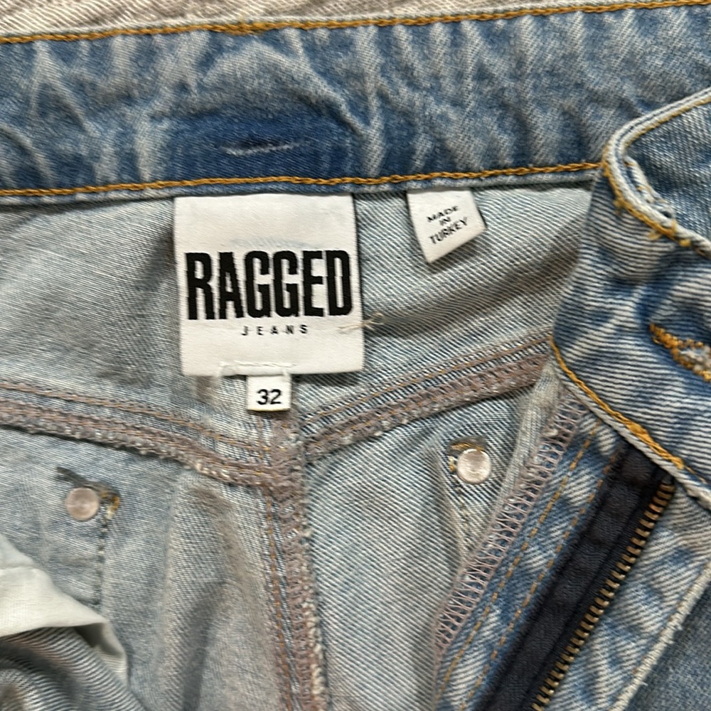 Jeans - Picture 4 of 4